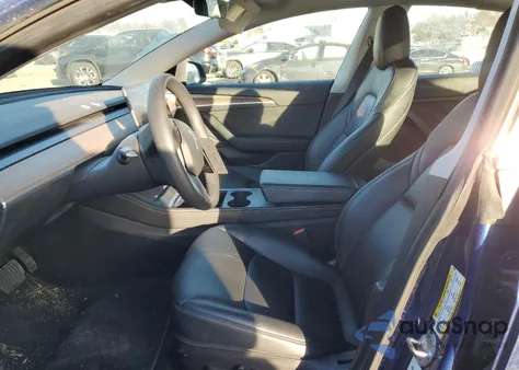 2021 Tesla Model 3 из США, поврежденный, VIN 5YJ3E1EB1MF050086